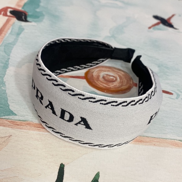 Stylish White Headband 💞 - Picture 5 of 7